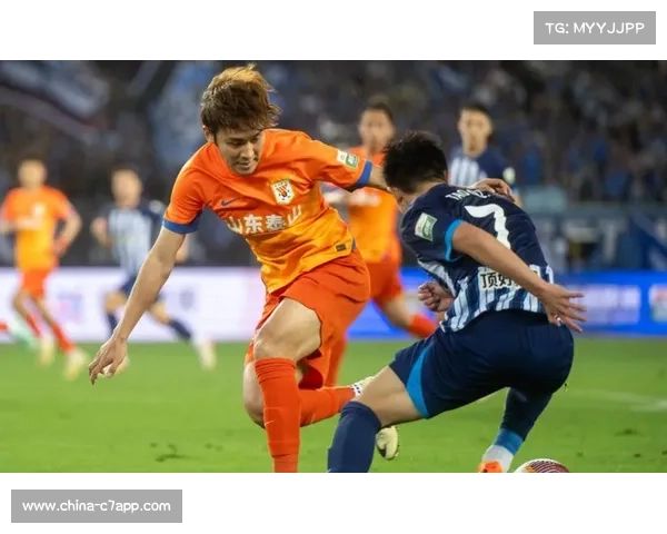 武汉三镇主场1-5不敌山东泰山，克雷桑贡献助攻