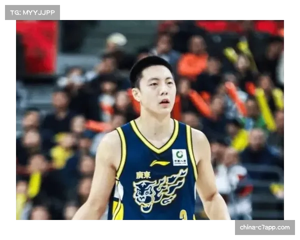 胡明轩命中8记三分，创个人职业生涯新高